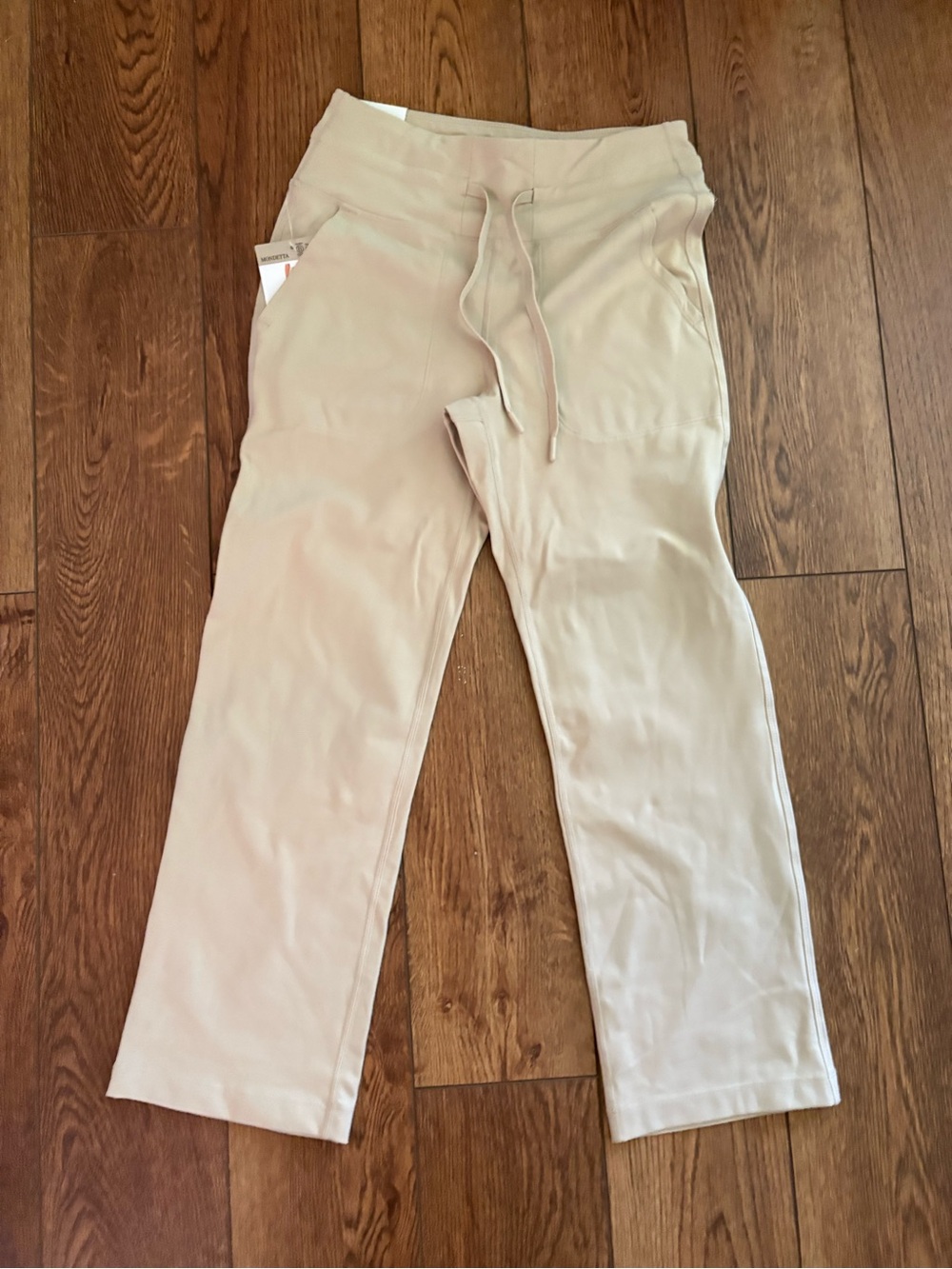 Mondetta Beige High-Rise Capri Pants